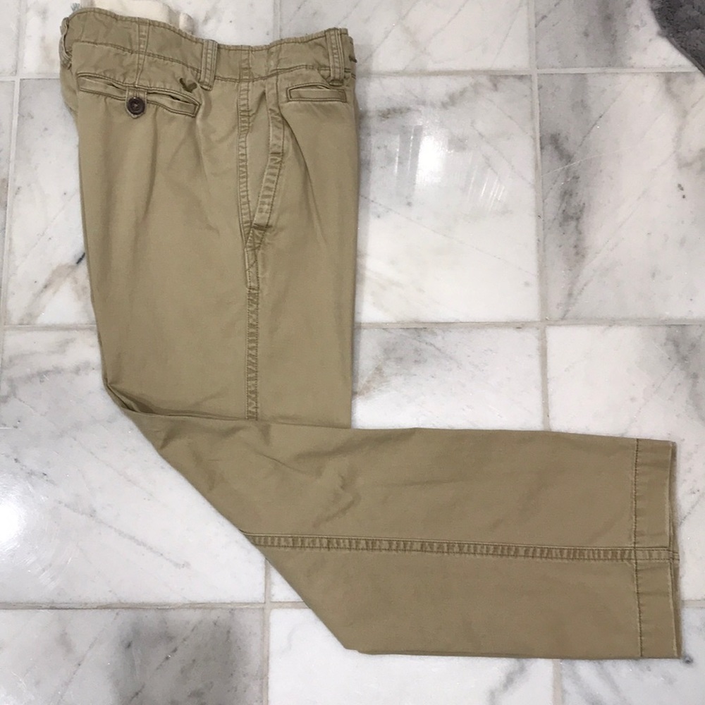American Eagle khaki pants. Size 32/34